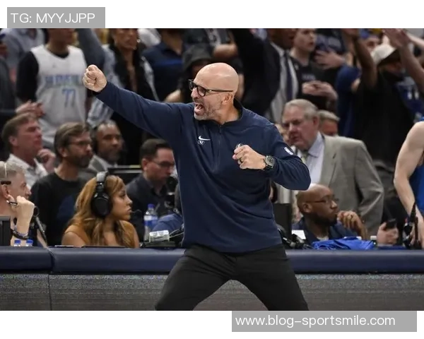 基德强调浓眉不仅进攻出色其防守能力同样对球队至关重要 基德强调浓眉不仅进攻出色其防守能力同样对球队至关重要