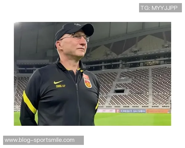 马德兴呼吁国足重组务实应对挑战力争稳住FIFA排名防止被泰国超越 马德兴呼吁国足重组务实应对挑战力争稳住FIFA排名防止被泰国超越